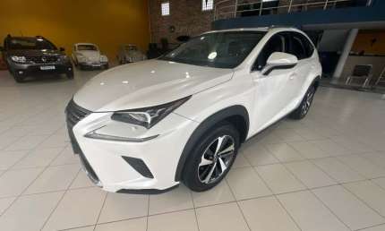 Lexus nx 300h luxury 2.5 16v aut 2019