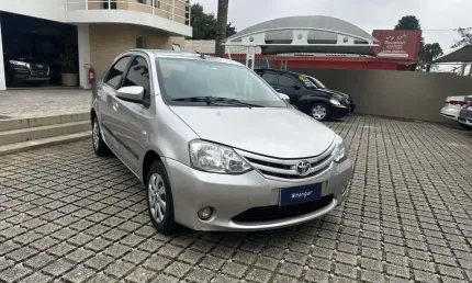 Toyota etios sd xs 15 at 2017