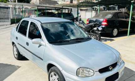 Corsa sedan 1.0 2008 