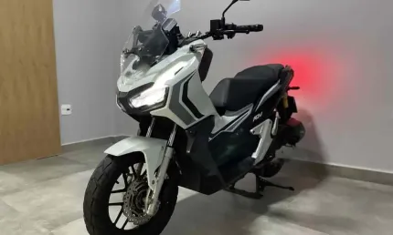 Honda adv 150 2022