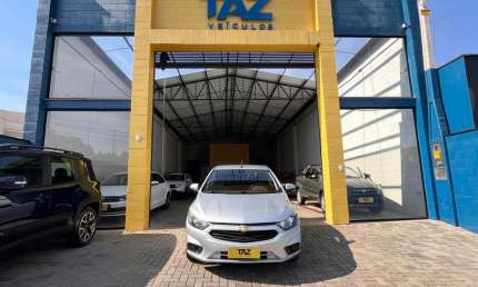 Chevrolet onix hatch 1.0 4p flex joy