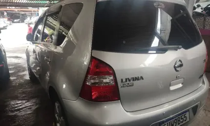 Confortável ecomica 3 combustíveis flex  gnv