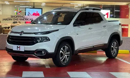 Fiat toro volcano 2.0 16v turbo diesel  4wd at9 - 2018 - branco