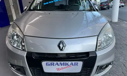 Renault sandero privilege 1.6 flex 2013