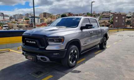 Ram 1500 5.7 rebel hemi cd 4x4 v8 4p