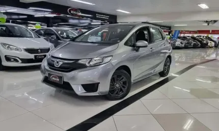 Honda fit 1.5 lx 16v 4p