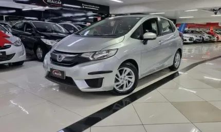 Honda fit 1.5 lx 16v 4p