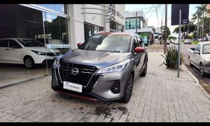 Nissan kicks xplay cvt 2023