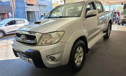 Toyota hilux cd4x2 srv 2010