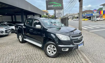 S10 2013 cabine dupla 6 lugares