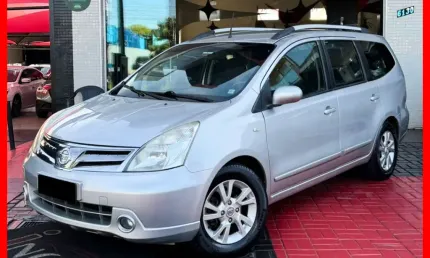 Livina grand s 1.8 flex manual completo 2014 c/ 07 lugares financia 100%