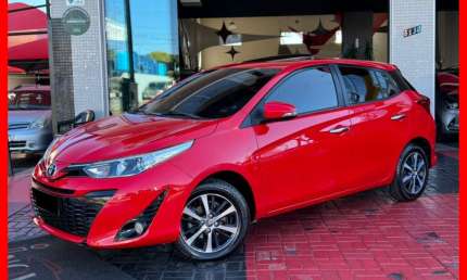 Yaris xls 1.5 flex aut. 2019 completo com teto solar e manual e chave copia