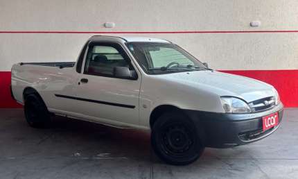 Ford courier l 1.6 flex 2012