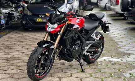 Honda cb 500f 2023