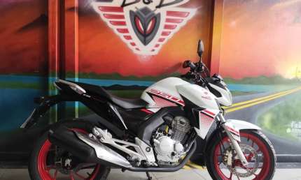 Honda cb 250 twister 2022