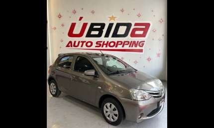 Toyota etios hb x 13l mt 2017