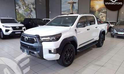 Toyota hilux cd conquest 4x4 2.8 die.aut 2023