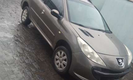 Vendo peugeot 207sw xr s 2008 /2009 valor 13.000reais