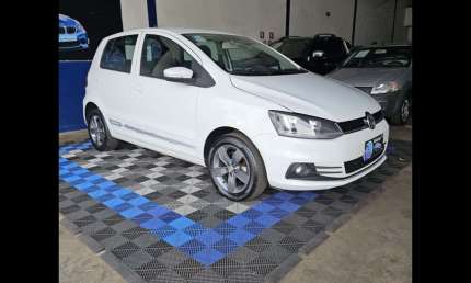 Volkswagen fox connect 1.6 flex 8v 5p