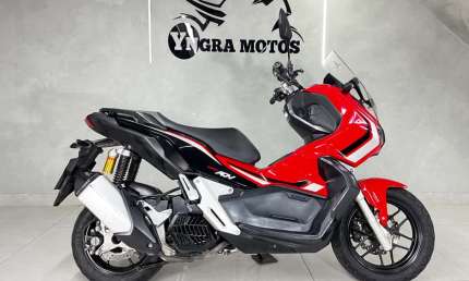 Honda adv 150
