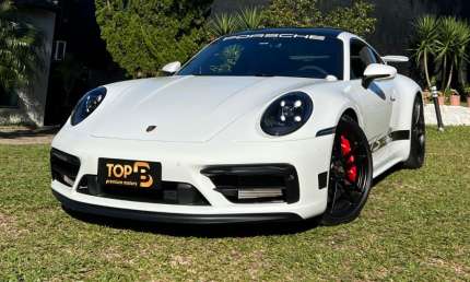 Porsche 911 carrera 4 gts coupe 3.0 24v (992) 2024