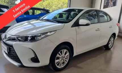 Toyota yaris yaris 1.5 xl plus connect cvt