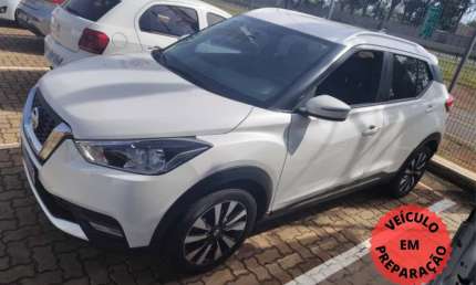 Nissan kicks 1.6 xplay xtronic cvt flexstart 16v 4p