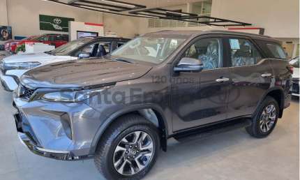 Toyota hilux sw4 2.8 srx diamond 4x4 turbo