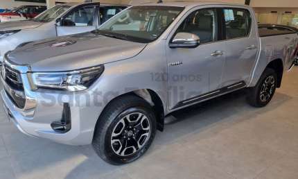 Toyota hilux 2.8 tdi srx plus cd 4x4 4p
