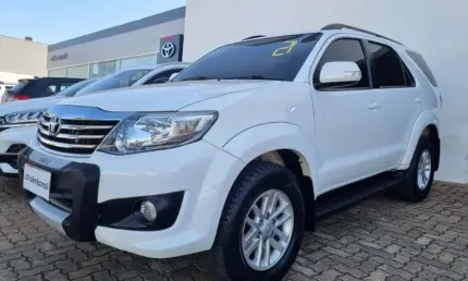 Toyota hilux sw4 2.7 sr 4x2 16v 4p