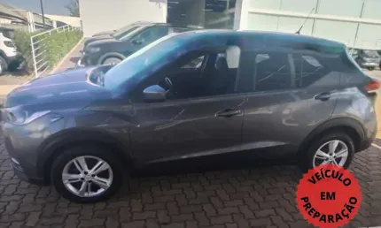 Nissan kicks 1.6 active 16v 4p
