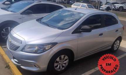 Chevrolet onix 1.0 joy plus 8v 4p