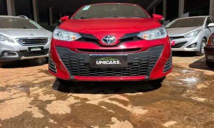 Toyota yaris ha xl13live - vermelha - 2021/2022
