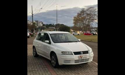 Fiat stilo 1.8/ 1.8 connect flex 8v 5p  - branca - 2005/2006