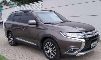 Mitsubishi outlander comfort 2.0 16v aut.  - marrom - 2015/2016