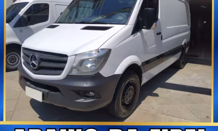 Sprinter 2.2 furgão 415 longo teto baixo 