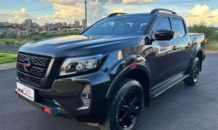Nissan frontier pro4x cd pro4x cd 2023 - preta - 2022/2023