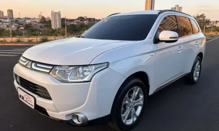Mitsubishi outlander mmc  3.0 gt 2014 - branca - 2013/2014