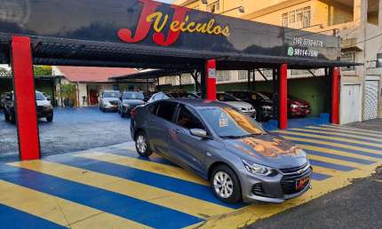 Gm onix 1.0 plus lt at. tb 2023 baixo km 