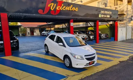 Gm onix 1.0 ls 2015 branco completo 