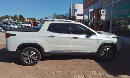 Fiat toro 2023 2.0 16v turbo diesel volcano 4wd at9