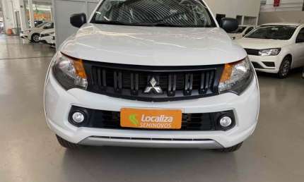 Mitsubishi l200 triton 2023 2.4 sport gl 4x4 mt 4p ar dh 4x4