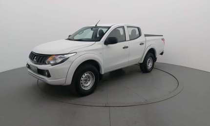 Mitsubishi l200 triton 2023 2.4 16v turbo diesel sport gls cd 4p 4x4 automático