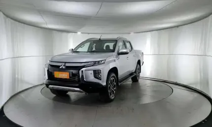 Mitsubishi l200 triton 2023 2.4 16v turbo diesel sport hpe-s cd 4p 4x4 automático