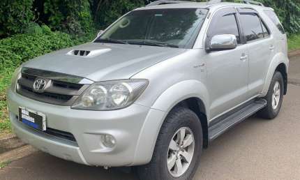 Toyota hilux sw4  3.0 16v 4p sr 4x4 turbo diesel automático