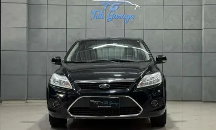 Ford focus /  2l fc flex - preta - 2011/2011
