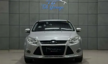 Ford focus sedan i/  se 1.6 h - prata - 2014/2015