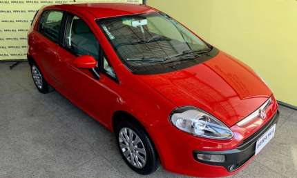 Punto attractive 1.4 8v flex 13/14 vermelho