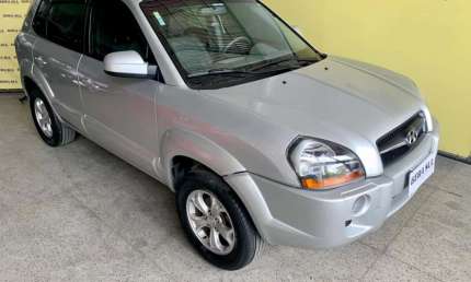 Tucson gls 2.0 16v at. 15/16 prata 