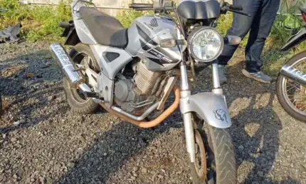 Honda cbx 250 twister 2007